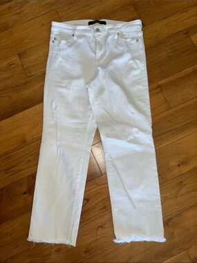 Liverpool White Cropped Ankle Jeans with Raw Hem